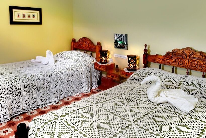 پانسیون Casa Causilla