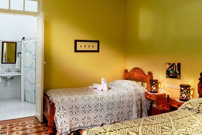 پانسیون Casa Causilla