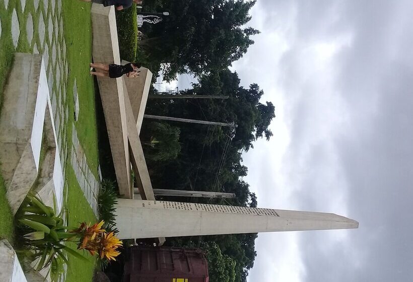 پانسیون Casa Causilla