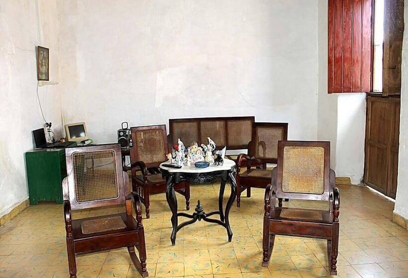 پانسیون Hostal Papa Nao Trinidad