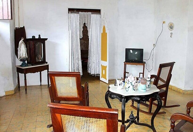 پانسیون Hostal Papa Nao Trinidad