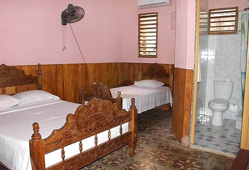 پانسیون Hostal Papa Nao Trinidad