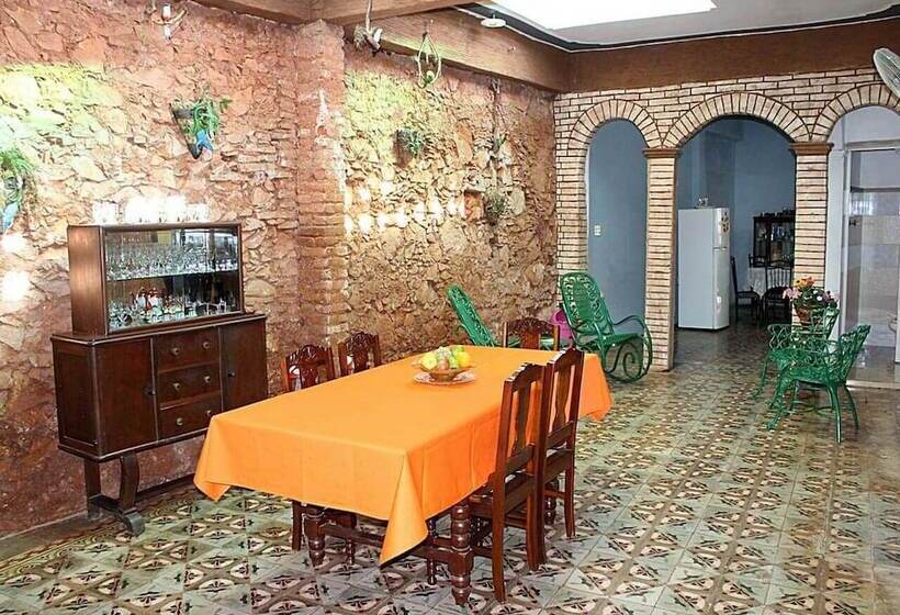 پانسیون Hostal Papa Nao Trinidad