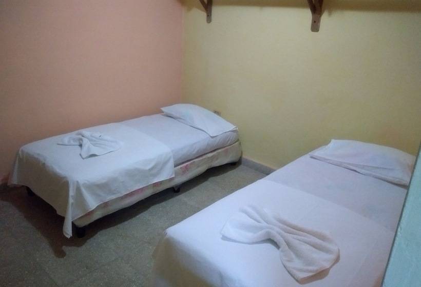 پانسیون Hostal San Lazaro 458