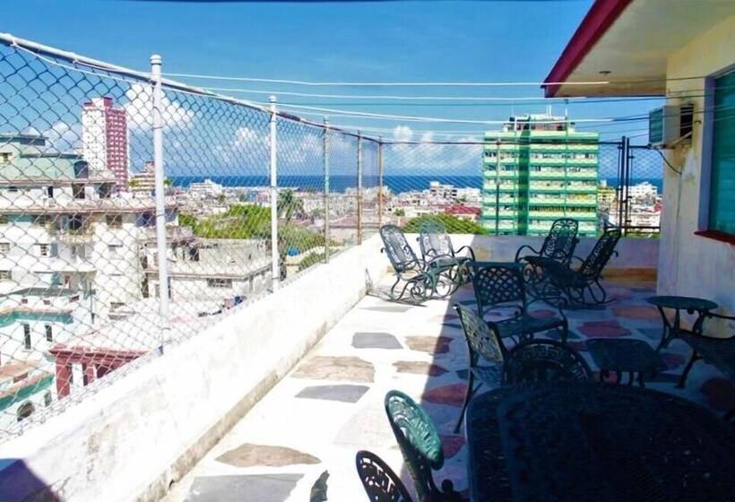 پانسیون Sea & Vintage Penthouse