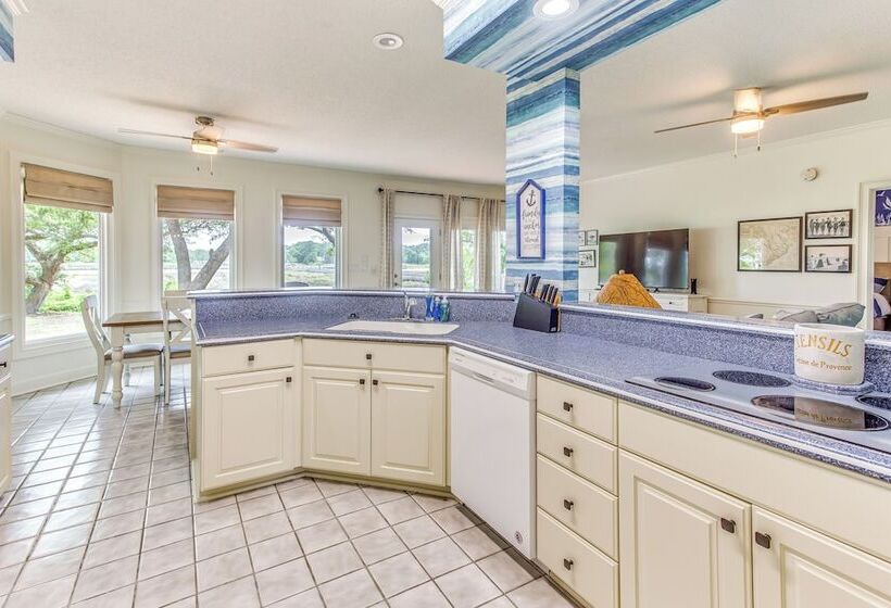 Walk To Marina: Pet Friendly Little River Home!