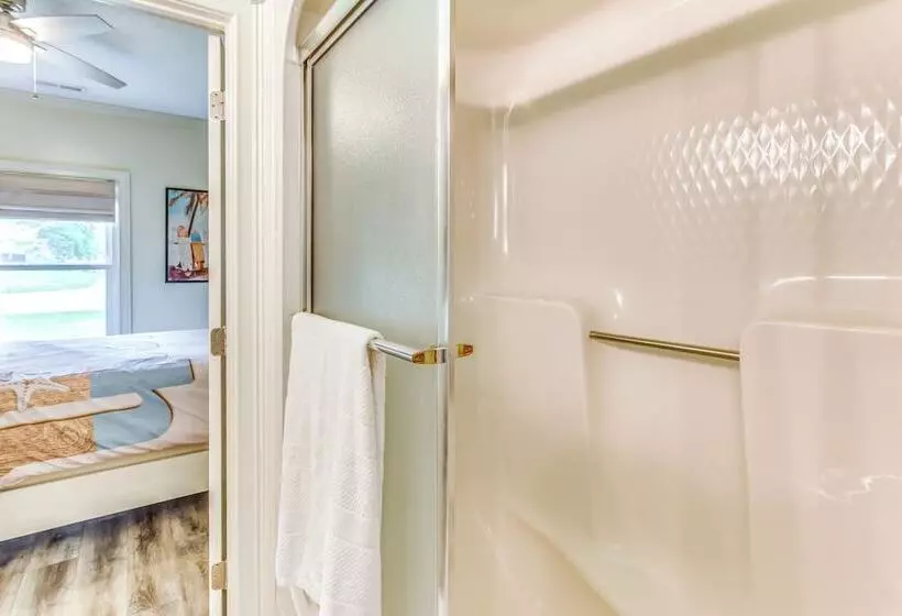 Walk To Marina: Pet Friendly Little River Home!