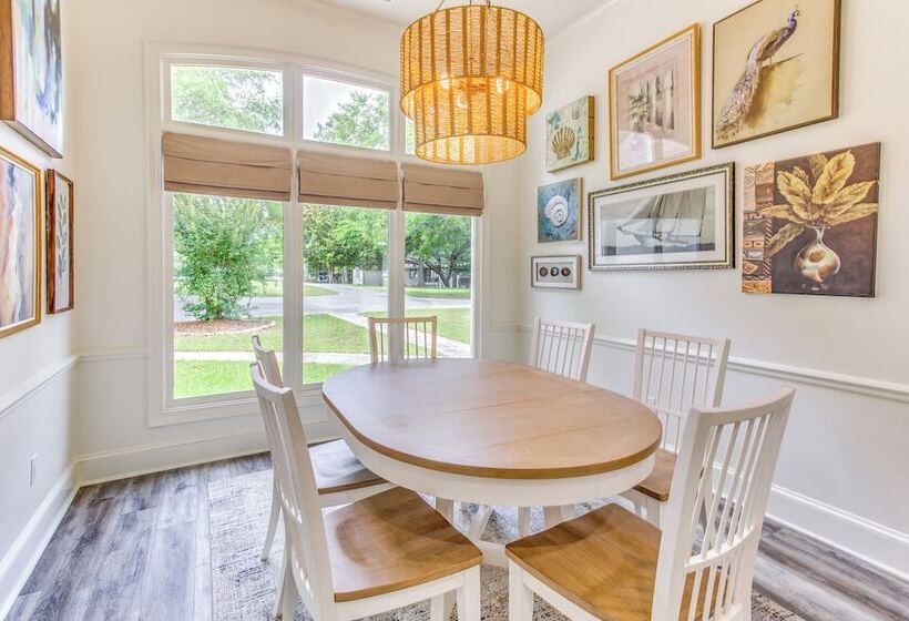 Walk To Marina: Pet Friendly Little River Home!