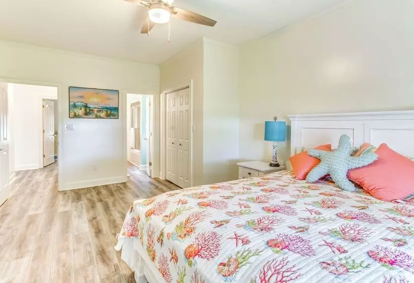 Walk To Marina: Pet Friendly Little River Home!