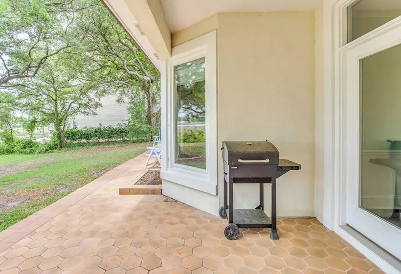 Walk To Marina: Pet Friendly Little River Home!