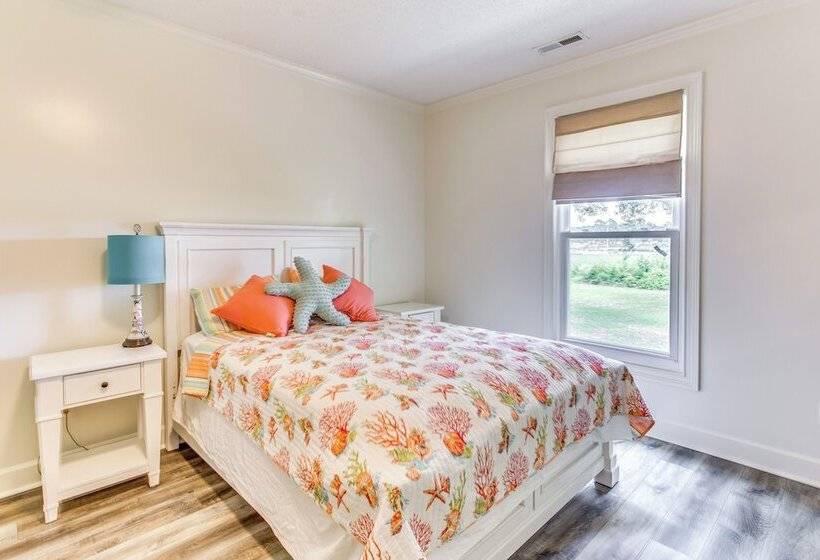 Walk To Marina: Pet Friendly Little River Home!