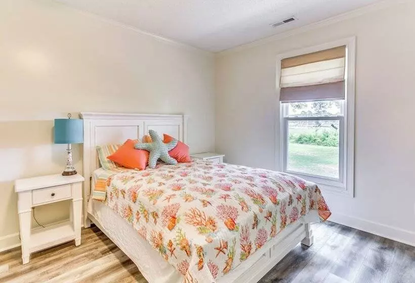 Walk To Marina: Pet Friendly Little River Home!