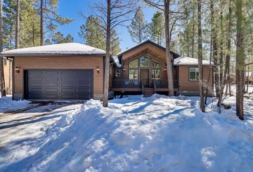 Pinetop Lakes Country Club Cabin: Golf & Hike!