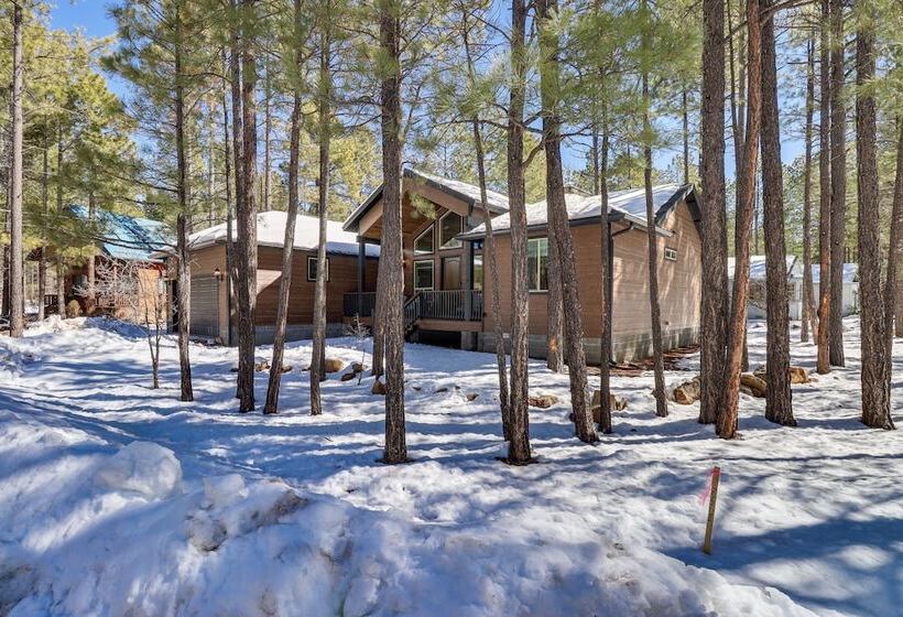 Pinetop Lakes Country Club Cabin: Golf & Hike!