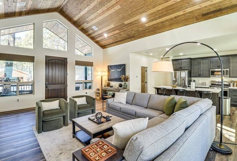 Pinetop Lakes Country Club Cabin: Golf & Hike!