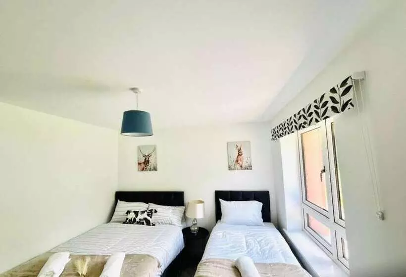 レジデンス Honeybee Haven Retreat 3 Bed House