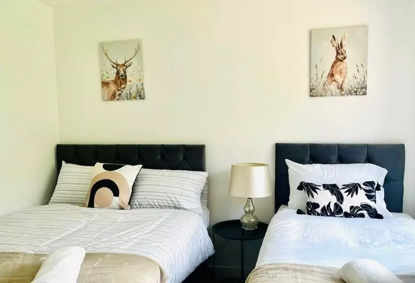 レジデンス Honeybee Haven Retreat 3 Bed House