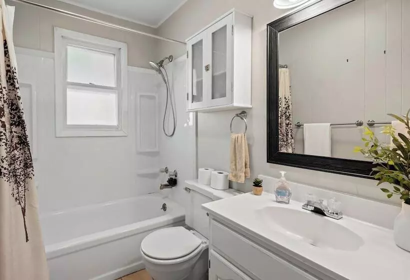 Tomhickon By Avantstay Walk To Lake Firepit + Deck