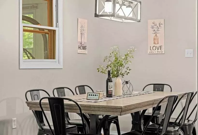 Tomhickon By Avantstay Walk To Lake Firepit + Deck