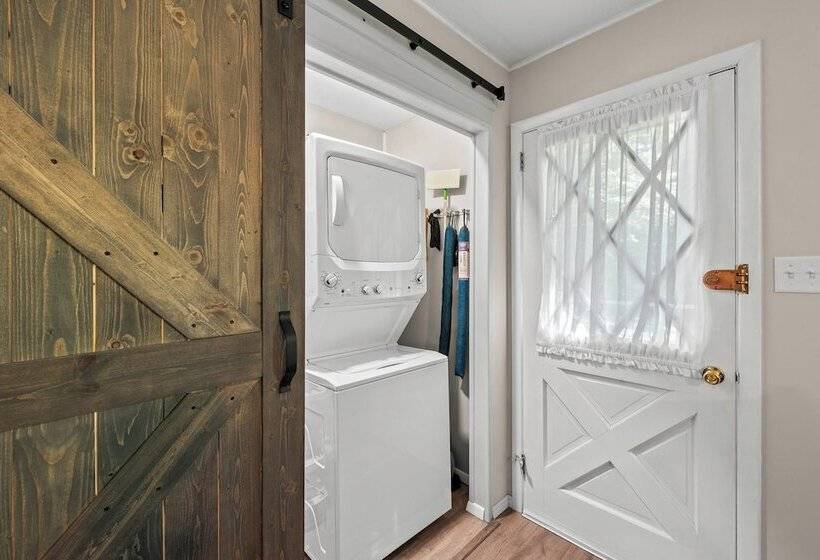 Tomhickon By Avantstay Walk To Lake Firepit + Deck