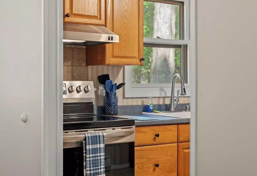 Tomhickon By Avantstay Walk To Lake Firepit + Deck