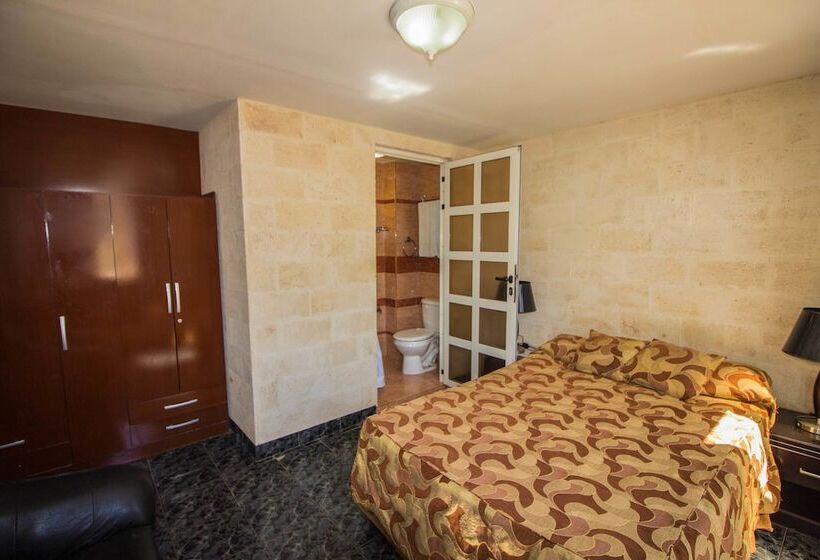 مسافرخانه Don Malecon