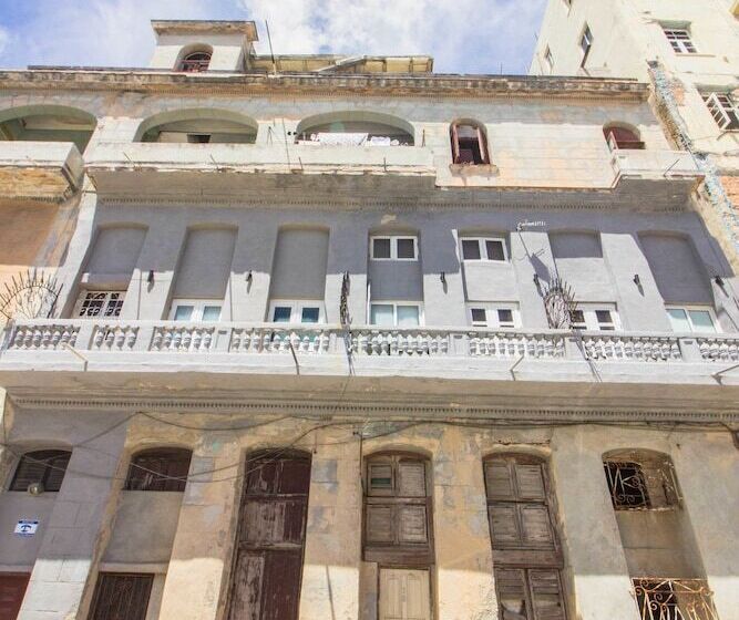 مسافرخانه Don Malecon