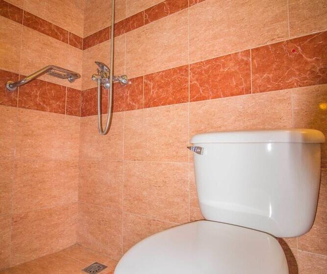 مسافرخانه Don Malecon