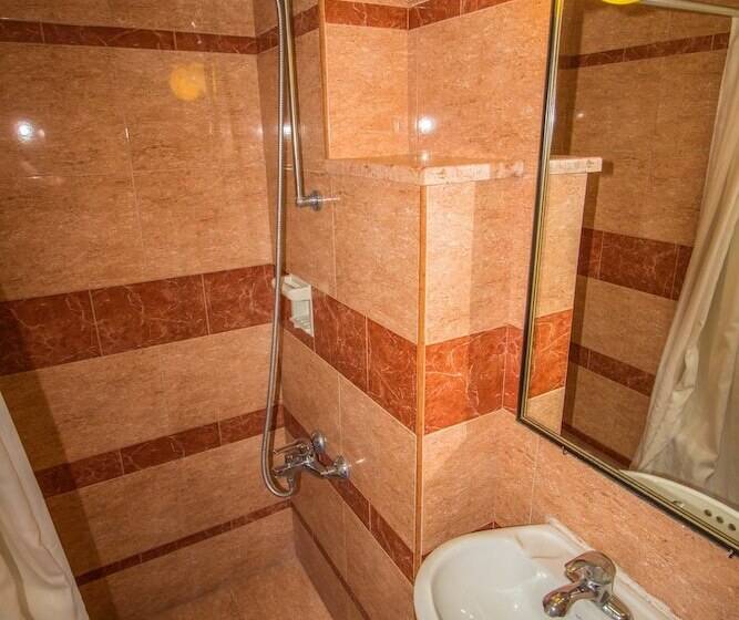 مسافرخانه Don Malecon