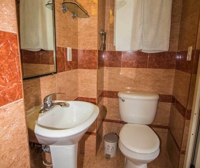 مسافرخانه Don Malecon