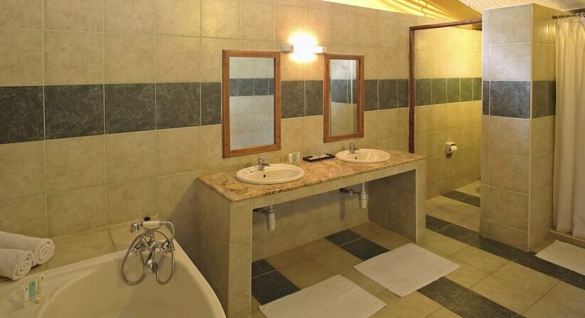 هتل Mara Leisure Camp