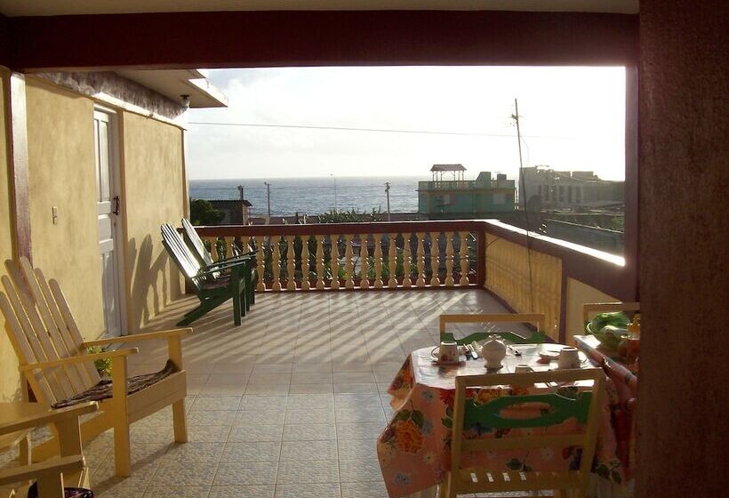 پانسیون Casa Dorkis