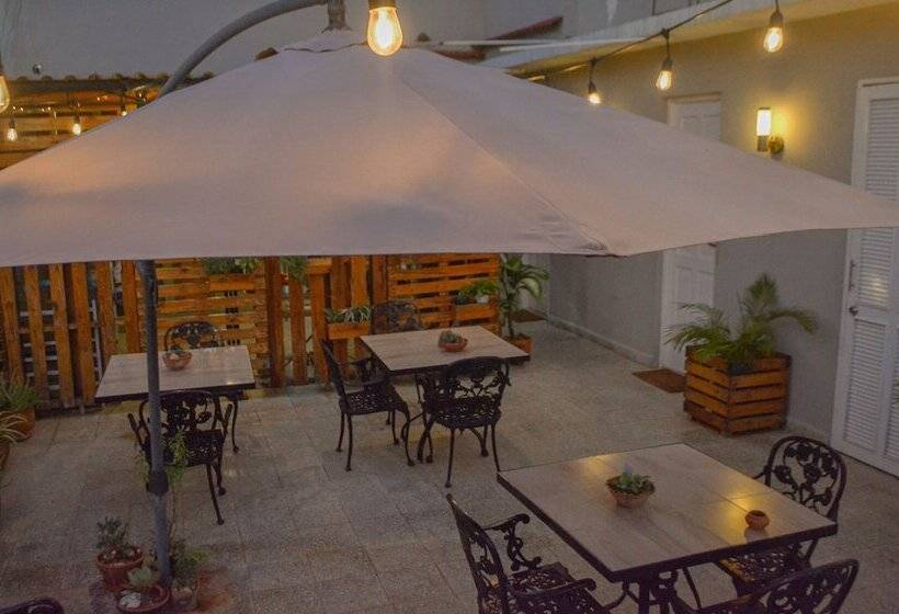 پانسیون Hostal Cotarelo