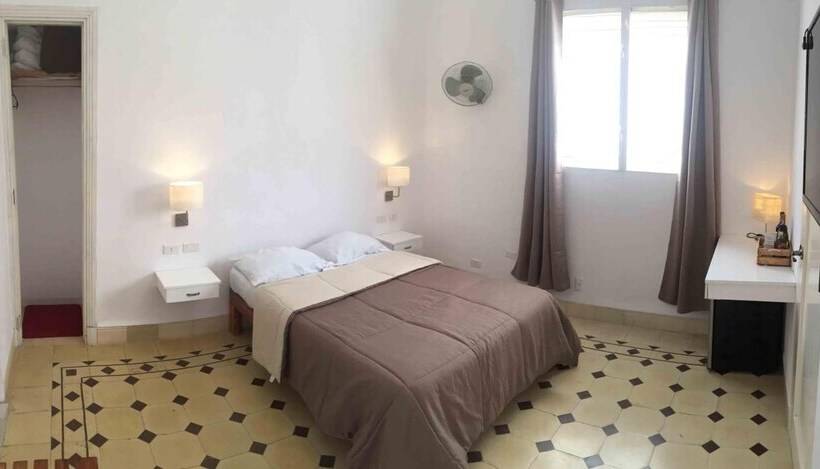 پانسیون Hostal Cotarelo