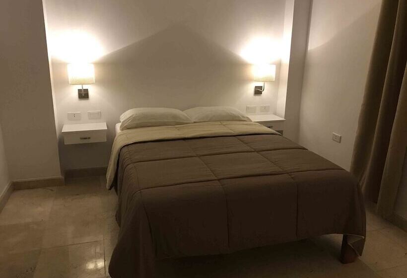 پانسیون Hostal Cotarelo