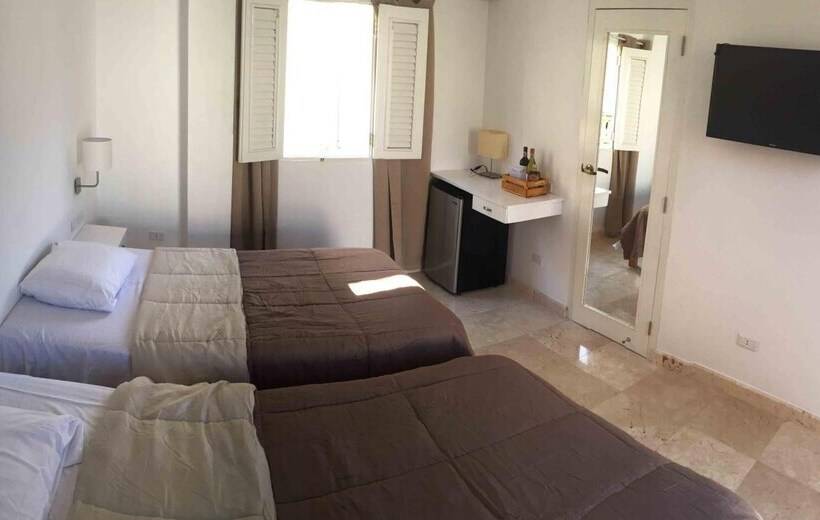 پانسیون Hostal Cotarelo