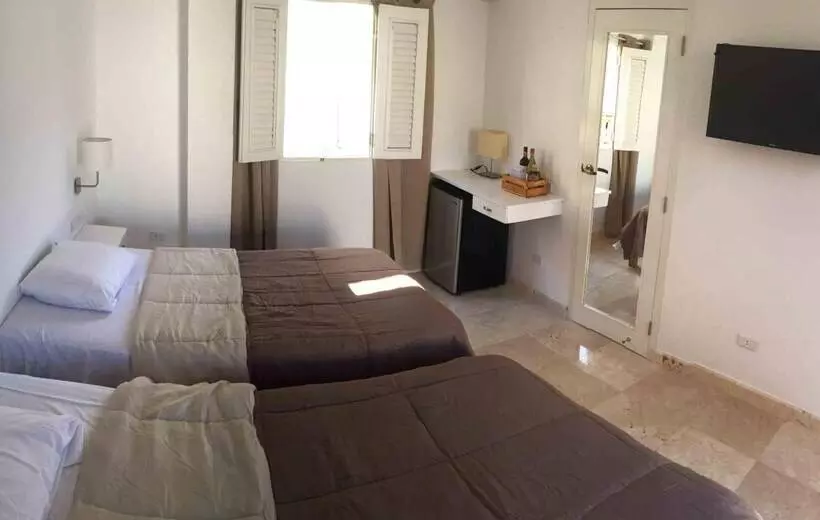 ペンション Hostal Cotarelo