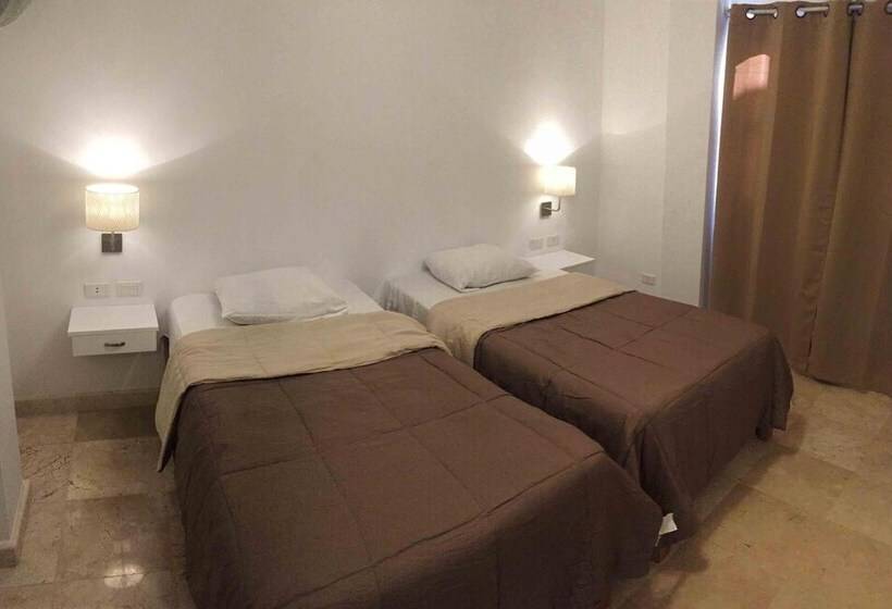 پانسیون Hostal Cotarelo