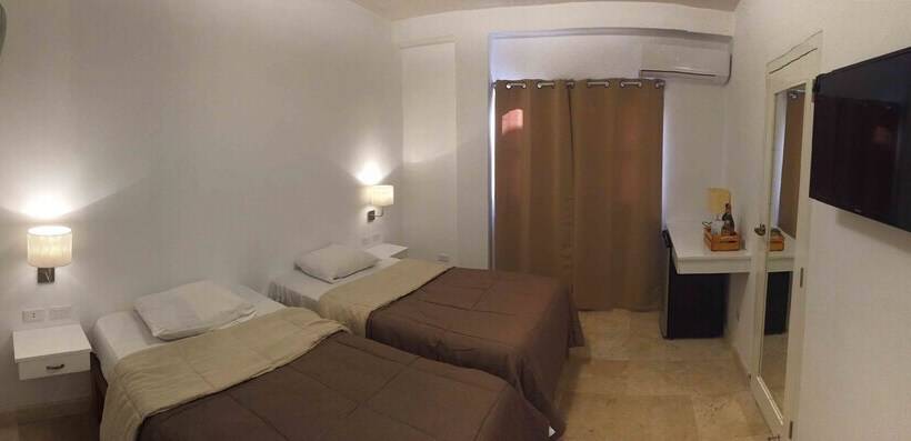 پانسیون Hostal Cotarelo