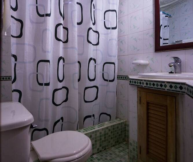 پانسیون Hostal El Balcon