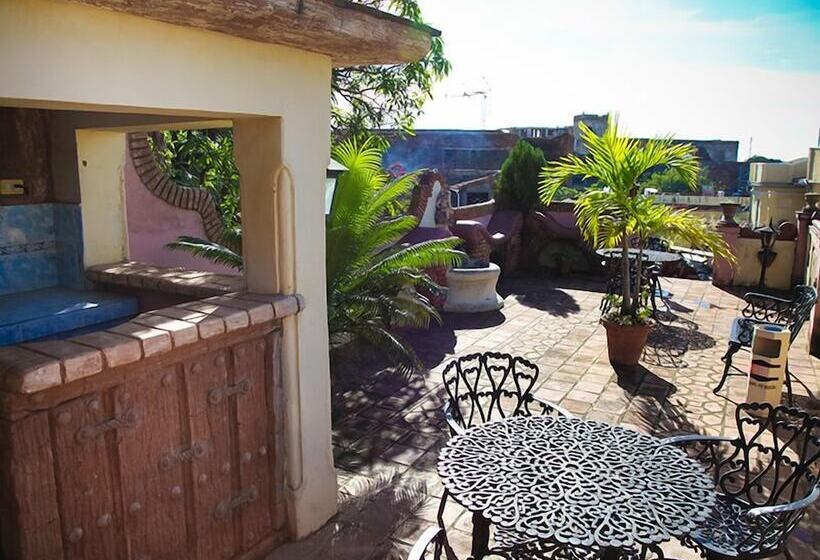 پانسیون Hostal El Balcon