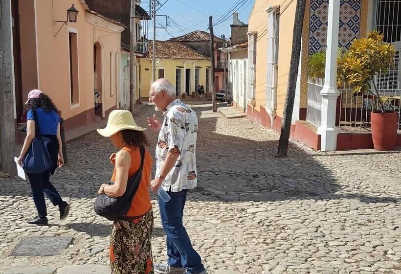 پانسیون Hostal El Balcon