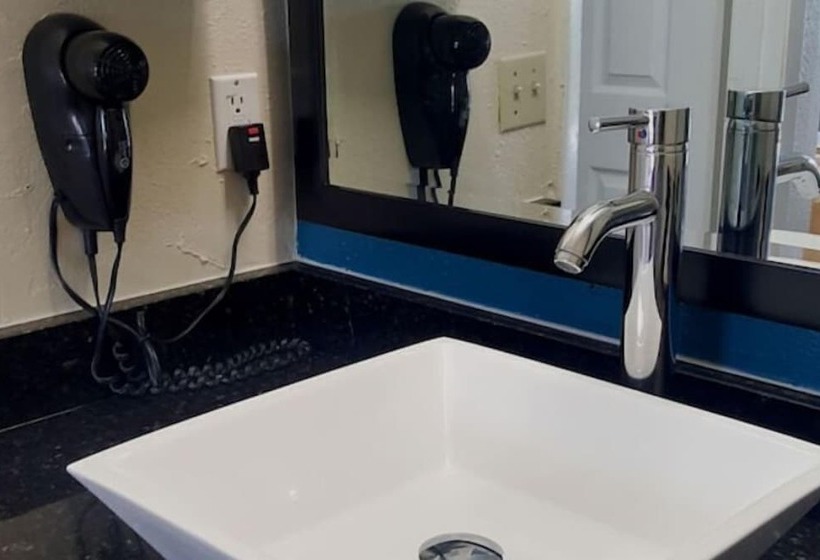 فندق صغير El Sol