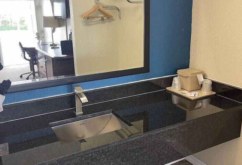 فندق صغير El Sol