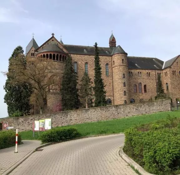 Rheinliebe Bistro Und Pension