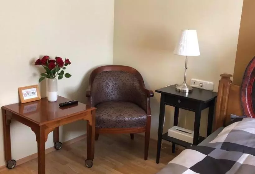 Rheinliebe Bistro Und Pension