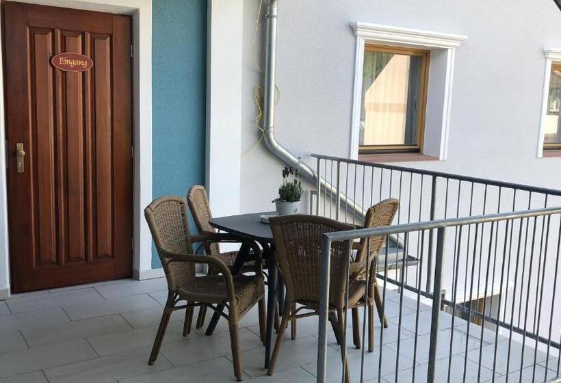 Rheinliebe Bistro Und Pension