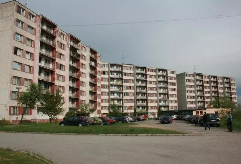 هاستل šd Jedlíkova 5