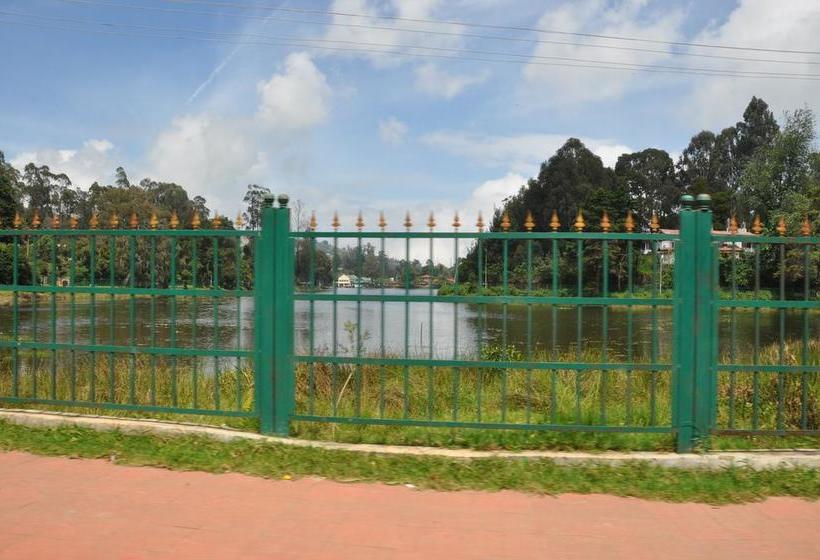 ユースホステル Jc Woodville Manor