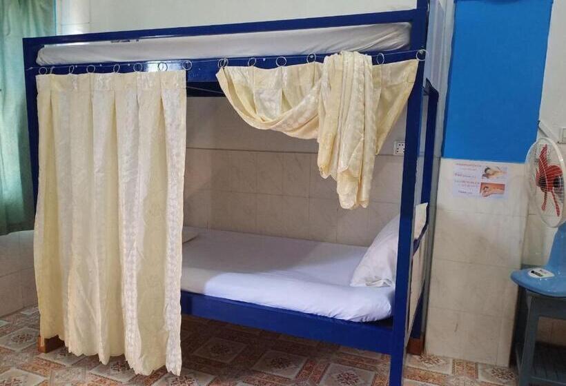 旅馆 Silver Dolphin Guesthouse & Restaurant